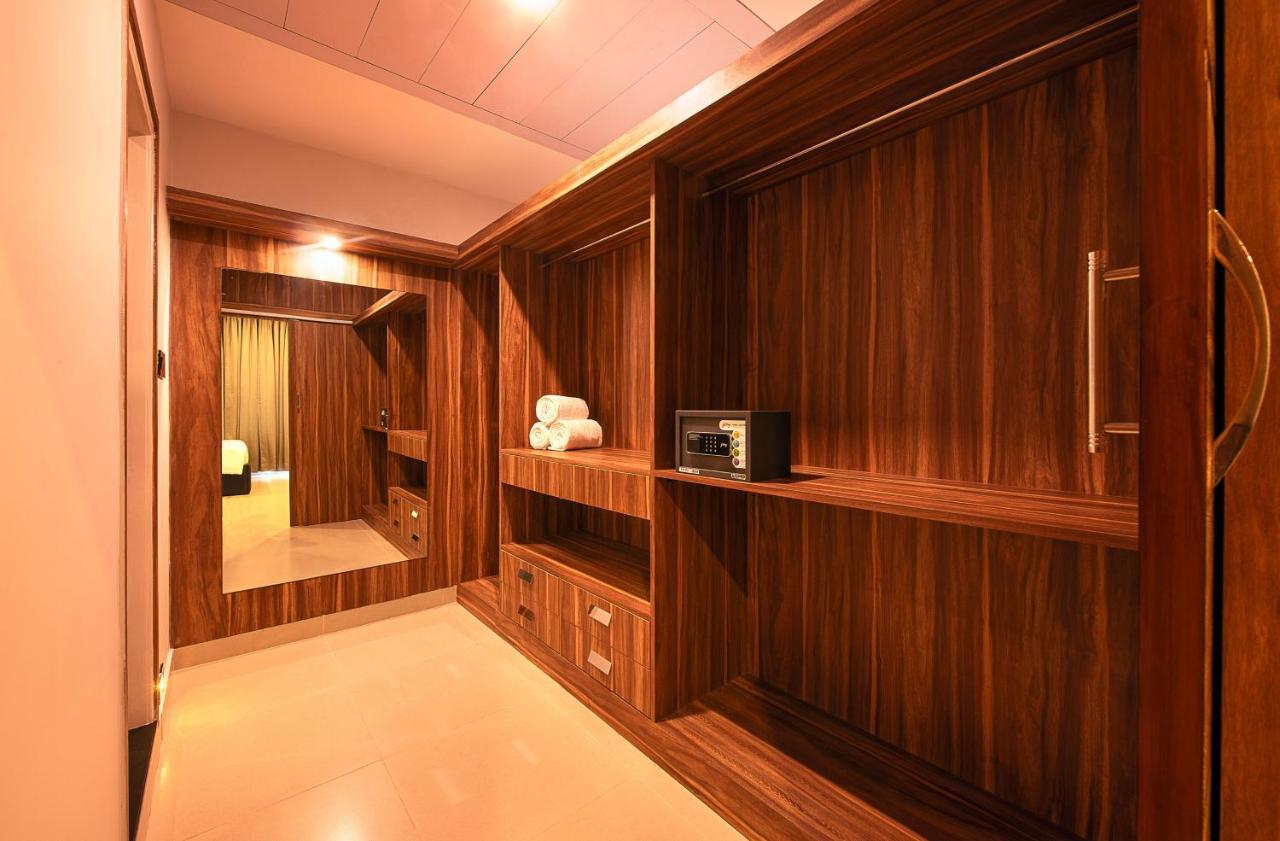 Hometown Galleria Manipal Exterior photo