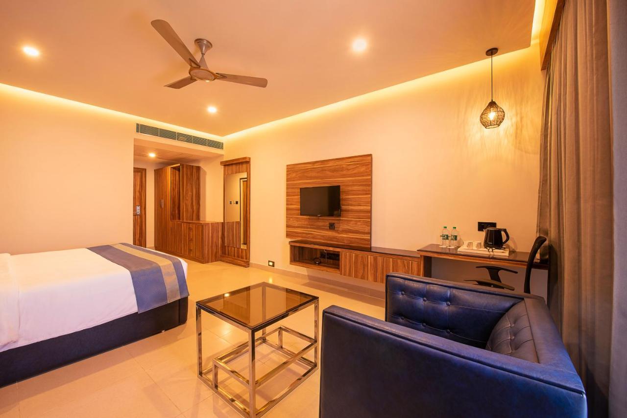 Hometown Galleria Manipal Exterior photo