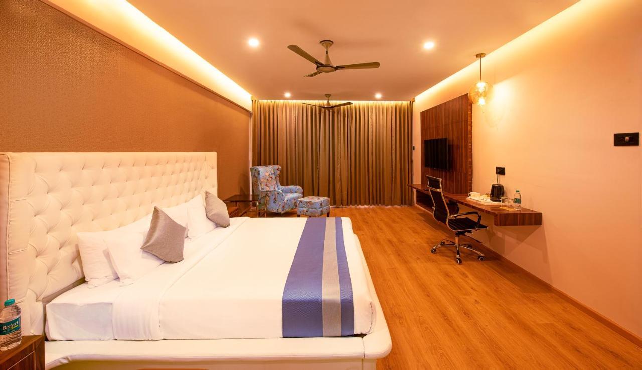 Hometown Galleria Manipal Exterior photo