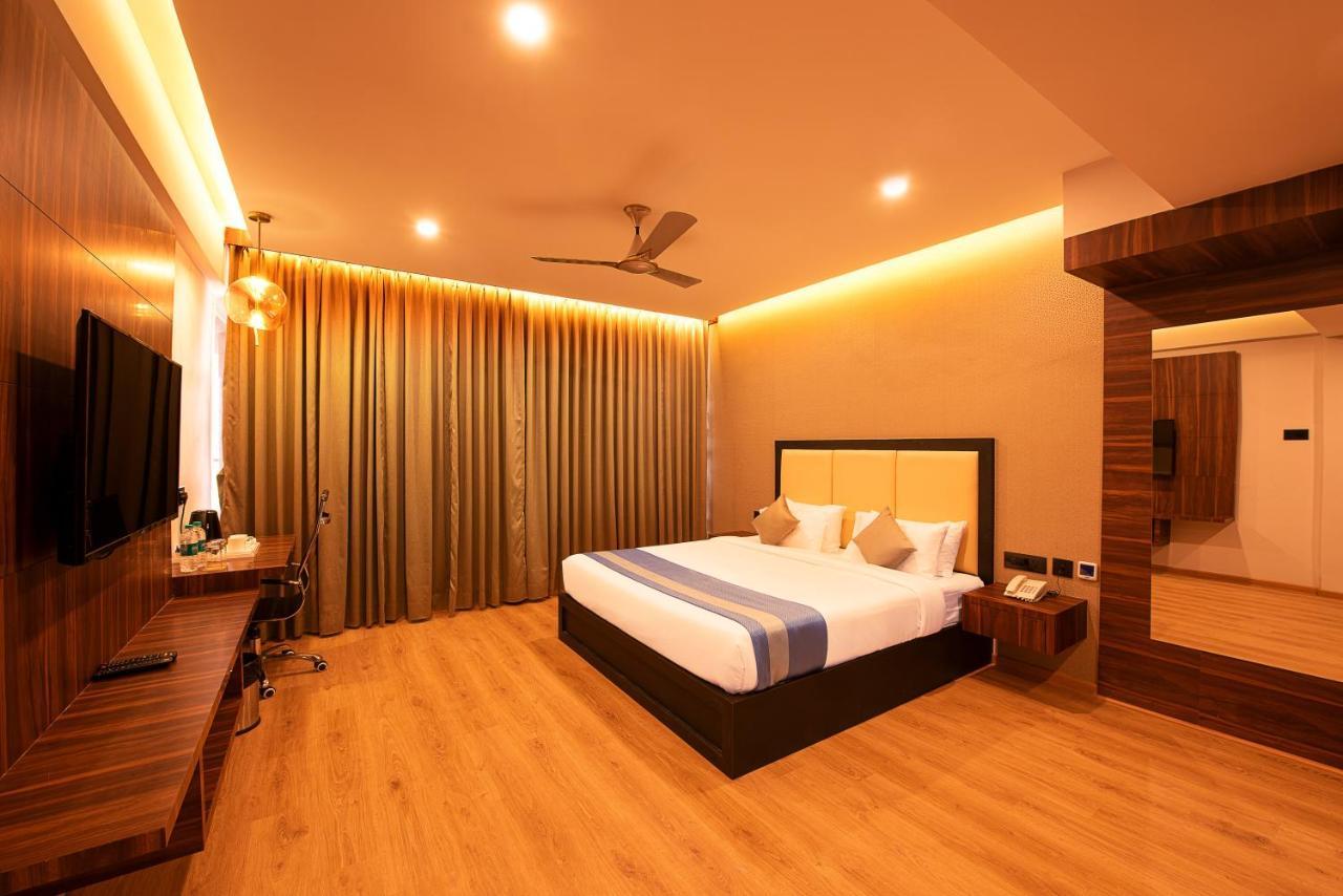 Hometown Galleria Manipal Exterior photo